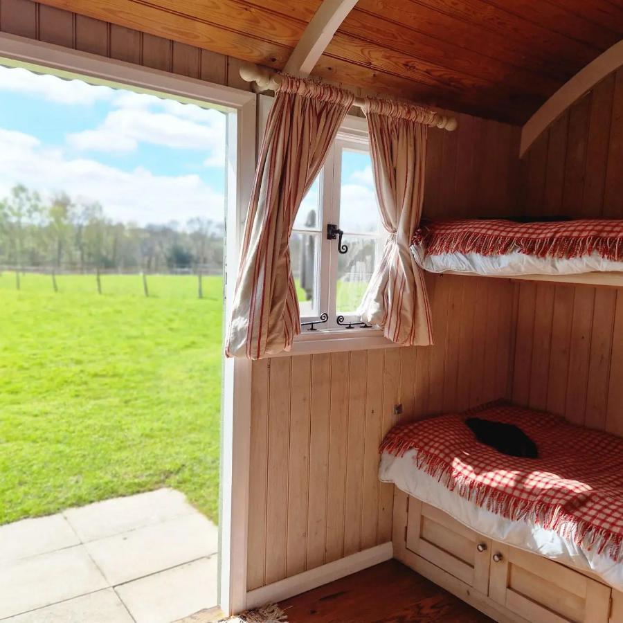 Skylark Shepherds Hut Royal Tunbridge Wells Ngoại thất bức ảnh